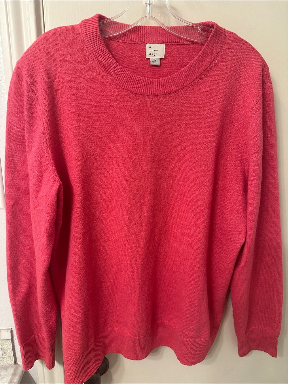 a new day Ladies Crewneck Sweater in Coral Pink